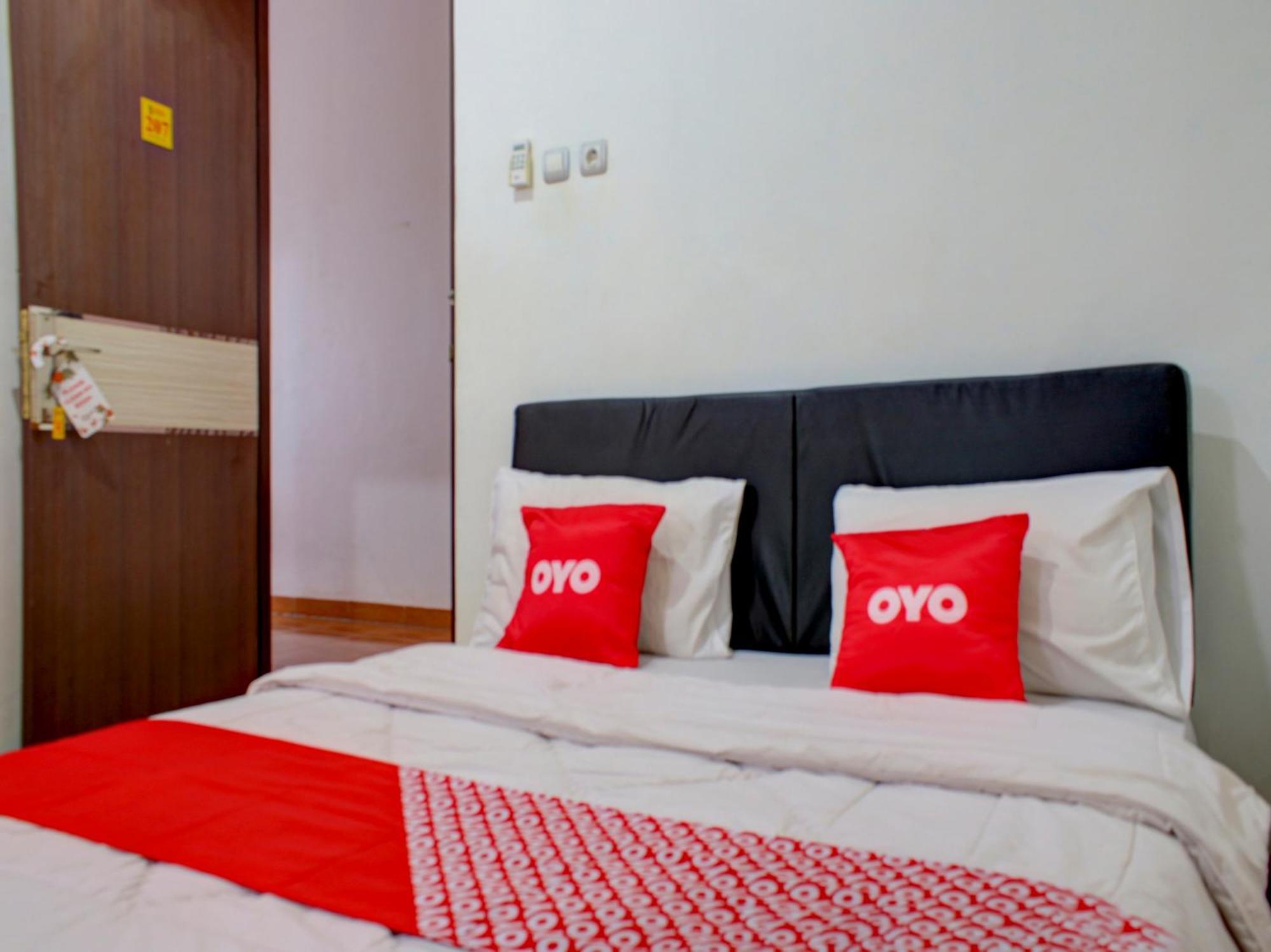 Oyo 3855 Homestay Semata Wayang Syariah Banjarbaru Buitenkant foto